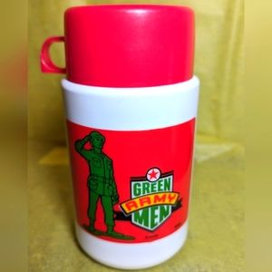 Thermos Brand GREEN ARMY MEN lunchbox Thermos